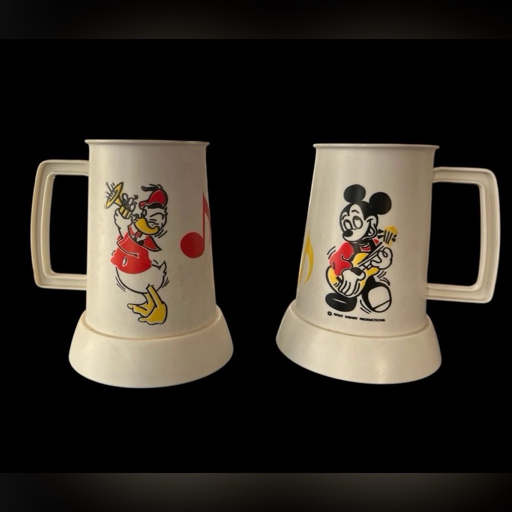 Vintage Walt Disney Productions Musical View-A-Rama plastic mugs.